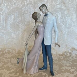Lladro “Happy Anniversary”